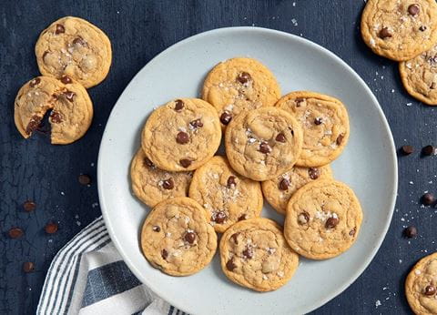 recipe image Biscuits tendres et moelleux aux brisures de chocolat