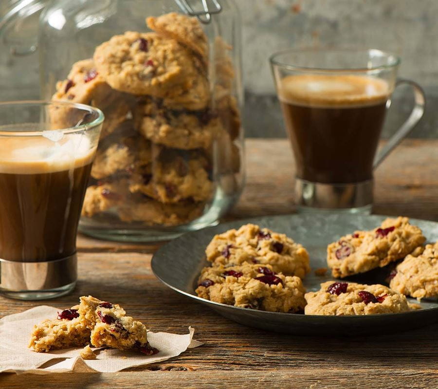 recipe image Crispy Oatmeal and Cranberry Cookies