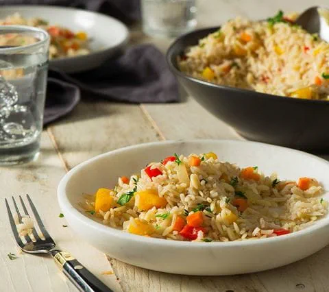 recipe image Riz brun aux légumes et orzo pilaf