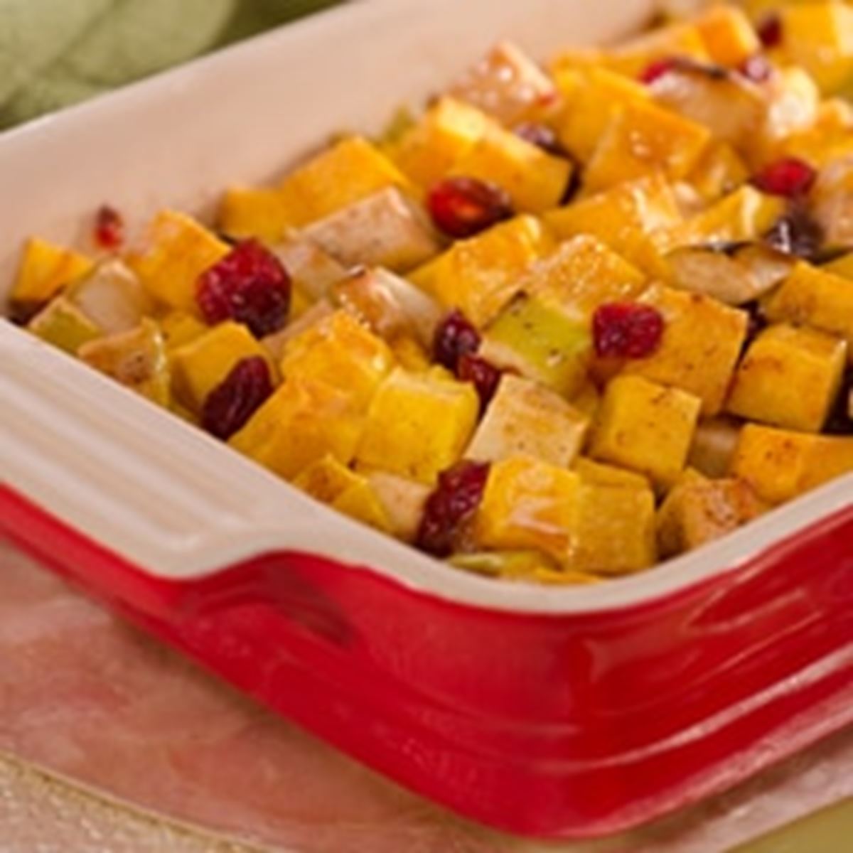 recipe image Courge musquée avec pommes et canneberges