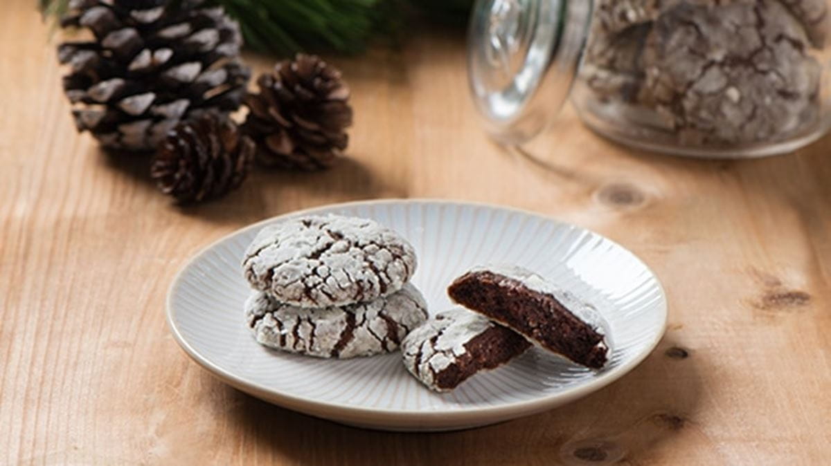 recipe image Mocha Crinkle Cookies