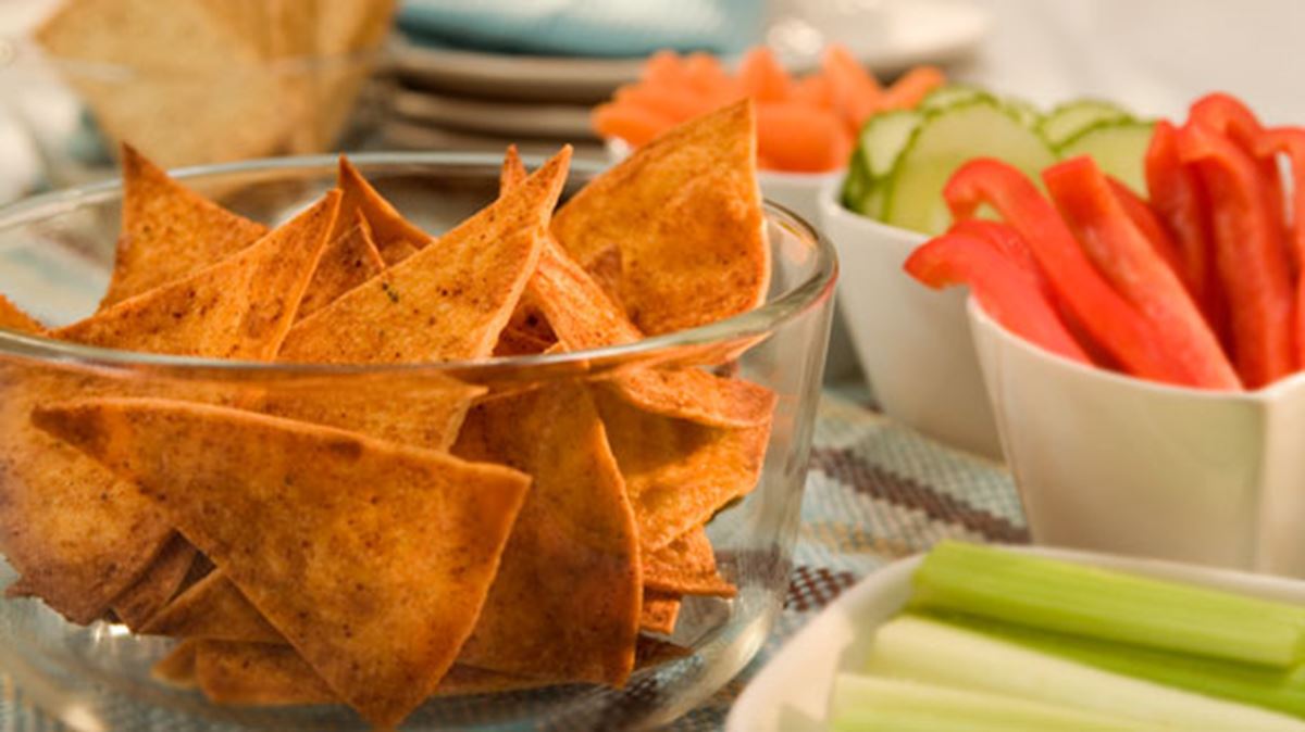 recipe image Baked Tortilla Chips with Chili Pepper Seasoning