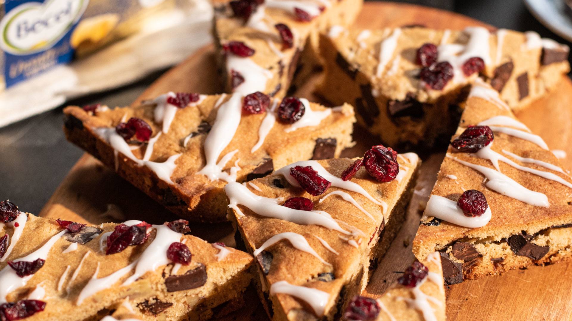 Cranberry Pecan Chocolate Shortbread Bars| Becel